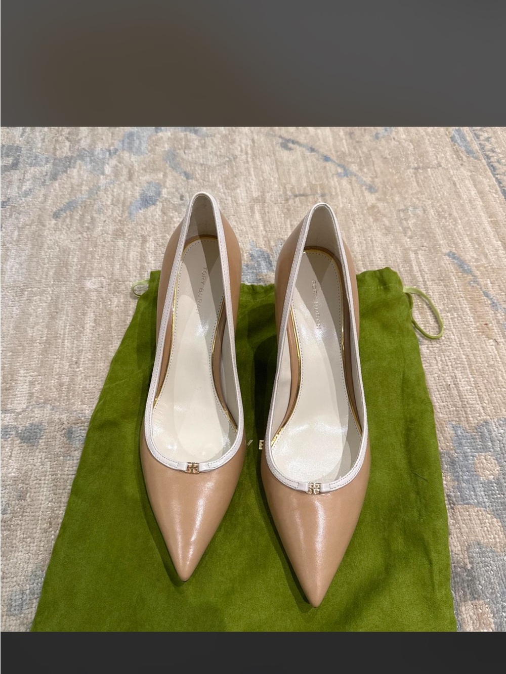 Tory Burch Women's Pointed-Toe Nude Pumps - Cantucci Color - Picture 4 of 7